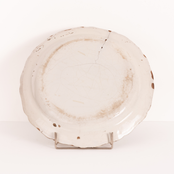GRANDE PIATTO IN MAIOLICA - EPOCA FINE 700 - immagine 2